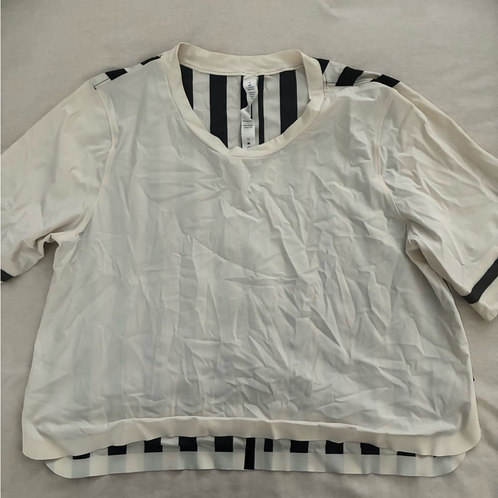 lululemon athletica Cream and Black Short Sleeve Top